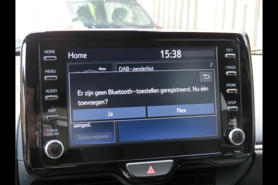 Toyota Yaris 1.5 Hybrid Executive Bi-Tone | LED KOPLAMPEN | HALF LEDER | APPLE CARPLAY | 17 INCH VELGEN | DAB+ | STOELVERWARMING |