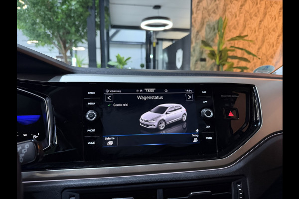 Volkswagen Polo 1.0 TSI Life Business 11-2023|1e Eigenaar|Dealer Onderh.|ACC|Lane Assist|Camera|CarPlay|Navi|LED|33DKM|Rijklaar