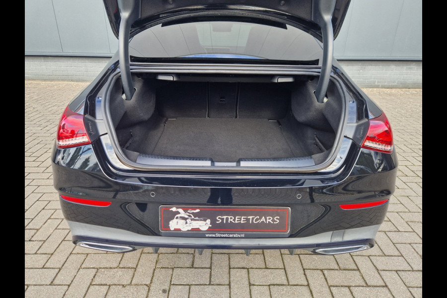 Mercedes-Benz CLA-Klasse 200 Premium Plus AMG /Pano /360 camera /Sfeer