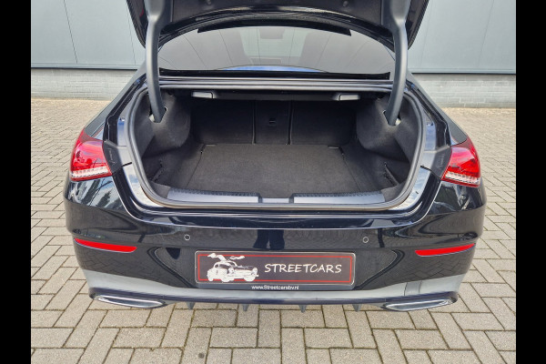 Mercedes-Benz CLA-Klasse 200 Premium Plus AMG /Pano /360 camera /Sfeer
