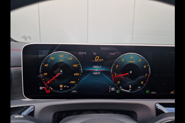 Mercedes-Benz CLA-Klasse 200 Premium Plus AMG /Pano /360 camera /Sfeer