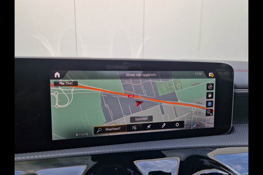 Mercedes-Benz CLA-Klasse 200 Premium Plus AMG /Pano /360 camera /Sfeer