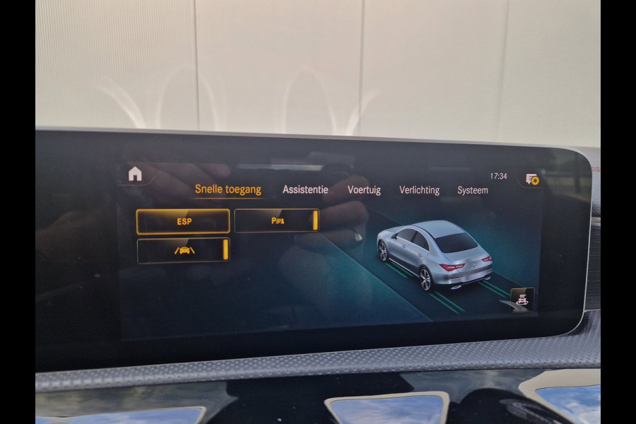 Mercedes-Benz CLA-Klasse 200 Premium Plus AMG /Pano /360 camera /Sfeer