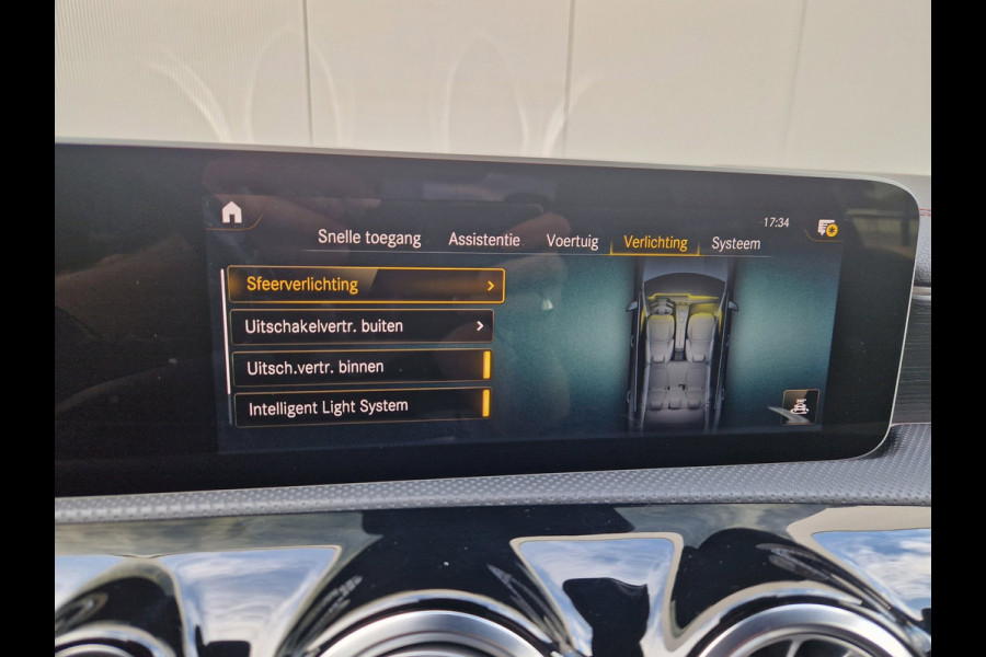 Mercedes-Benz CLA-Klasse 200 Premium Plus AMG /Pano /360 camera /Sfeer