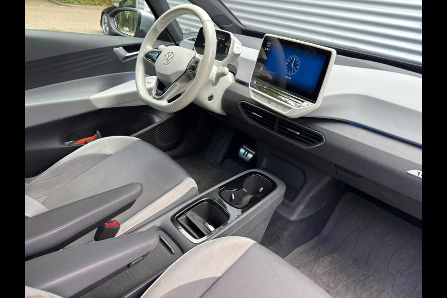 Volkswagen ID.3 Business 58 kWh First Edition l Trekhaak l Navi l DAB+ l IZGST l