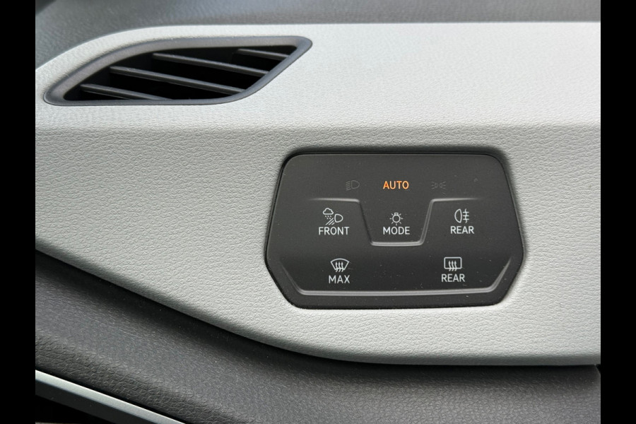 Volkswagen ID.3 Business 58 kWh First Edition l Trekhaak l Navi l DAB+ l IZGST l