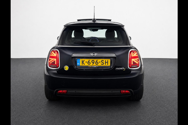 MINI Electric Charged 33 kWh Panoramadak Harman Kardon Camera Leder Navigatie Professional Cruise Control Head Up Display Bluetooth