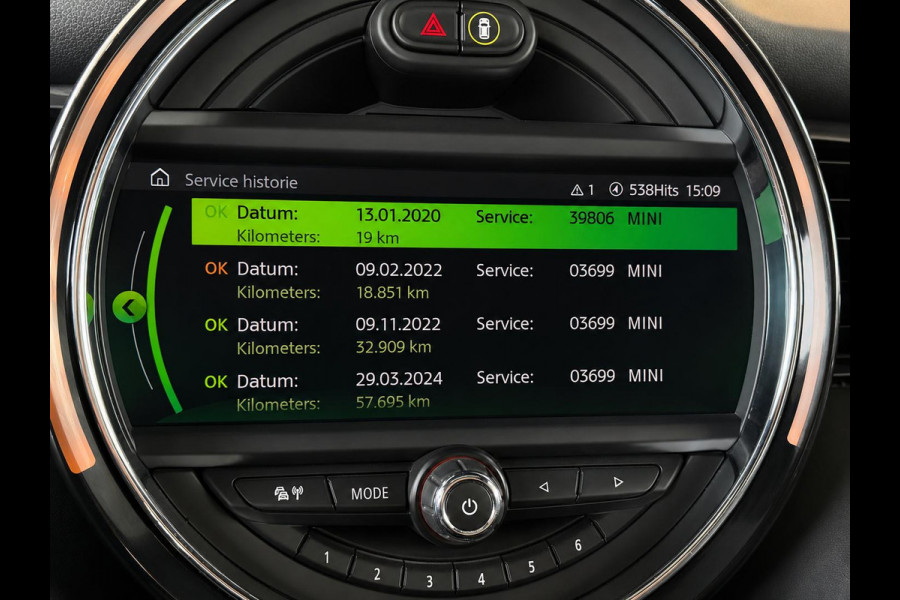 MINI Electric Charged 33 kWh Panoramadak Harman Kardon Camera Leder Navigatie Professional Cruise Control Head Up Display Bluetooth