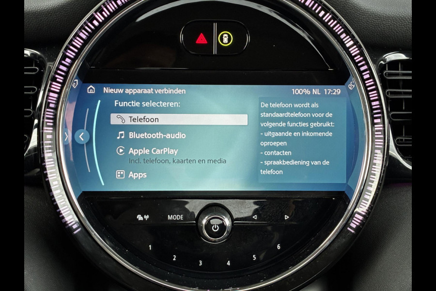 MINI Hatchback Cooper Essential Automaat 3 deurs / Navigatiesysteem / Driving Assistant / Climate Control / Parkeersensoren achter / Bluetooth / Sfeerverlichting  / LED / Lichtpakket / DAB