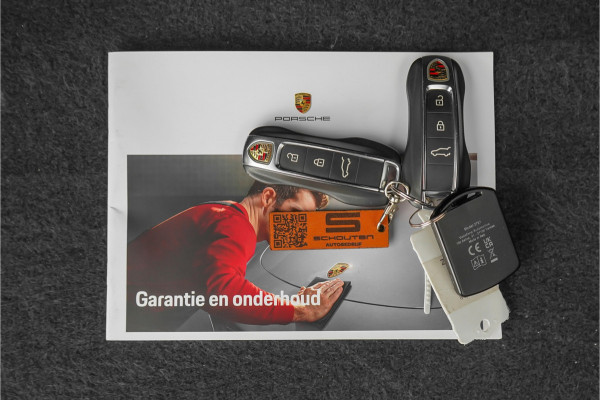 Porsche Cayenne Coupé 3.0 E-Hybrid Nieuw Model Sport Design & Chrono Trekhaak Stoelventilatie 21"