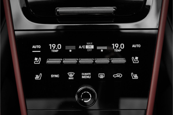 Porsche Cayenne Coupé 3.0 E-Hybrid Nieuw Model Sport Design & Chrono Trekhaak Stoelventilatie 21"