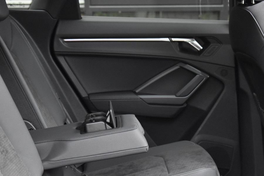 Audi Q3 45 TFSI e 3x S Line Pano Ambiance Keyless SONOS ACC ALLBlackEdition
