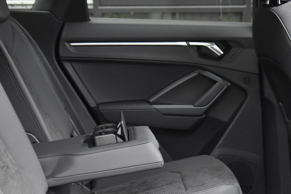 Audi Q3 45 TFSI e 3x S Line Pano Ambiance Keyless SONOS ACC ALLBlackEdition
