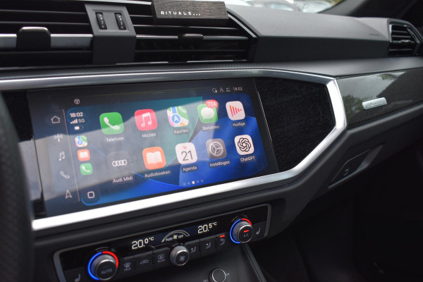 Audi Q3 45 TFSI e 3x S Line Pano Ambiance Keyless SONOS ACC ALLBlackEdition