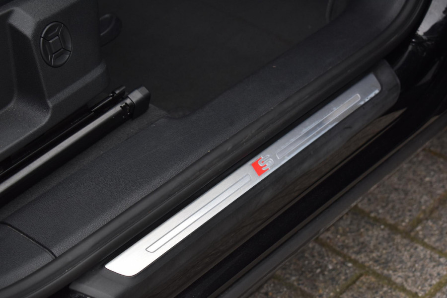 Audi Q3 45 TFSI e 3x S Line Pano Ambiance Keyless SONOS ACC ALLBlackEdition