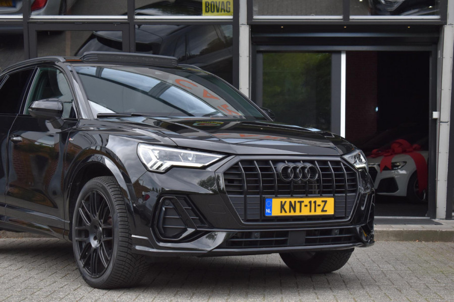 Audi Q3 45 TFSI e 3x S Line Pano Ambiance Keyless SONOS ACC ALLBlackEdition