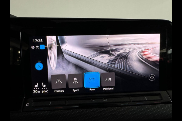 Volkswagen Golf 2.0 TSI R 4Motion Pano|Camera|Stoelverwarming|Stuurverwaimg|IQ