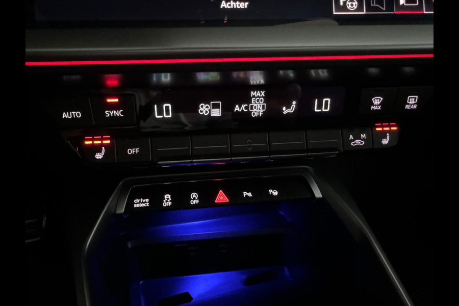 Audi A3 Sportback 2.5 TFSI RS 3 quattro Pano|B&O|HuD|Keyless|Sfeer