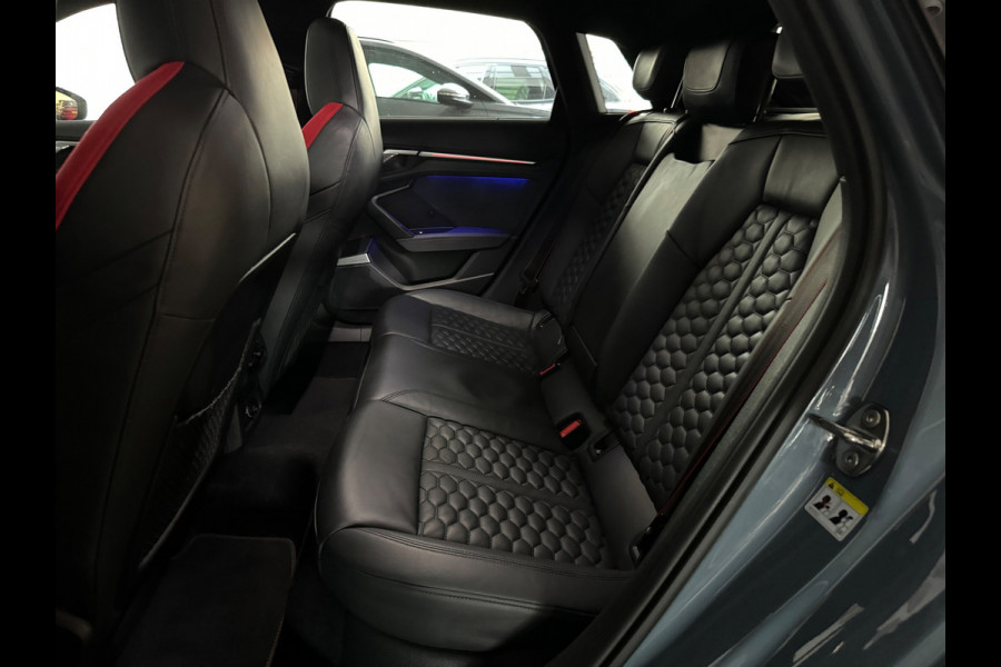 Audi A3 Sportback 2.5 TFSI RS 3 quattro Pano|B&O|HuD|Keyless|Sfeer