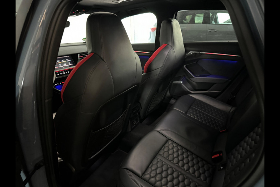 Audi A3 Sportback 2.5 TFSI RS 3 quattro Pano|B&O|HuD|Keyless|Sfeer