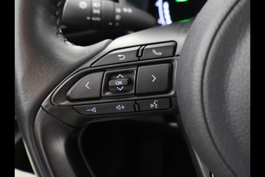 Toyota Yaris Cross 1.5 Hybrid 115 Dynamic Luxury | Stuur & Stoel Verwarming | Parkeersensoren | Adaptieve Cruise Control