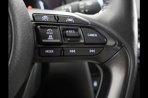 Toyota Yaris Cross 1.5 Hybrid 115 Dynamic Luxury | Stuur & Stoel Verwarming | Parkeersensoren | Adaptieve Cruise Control