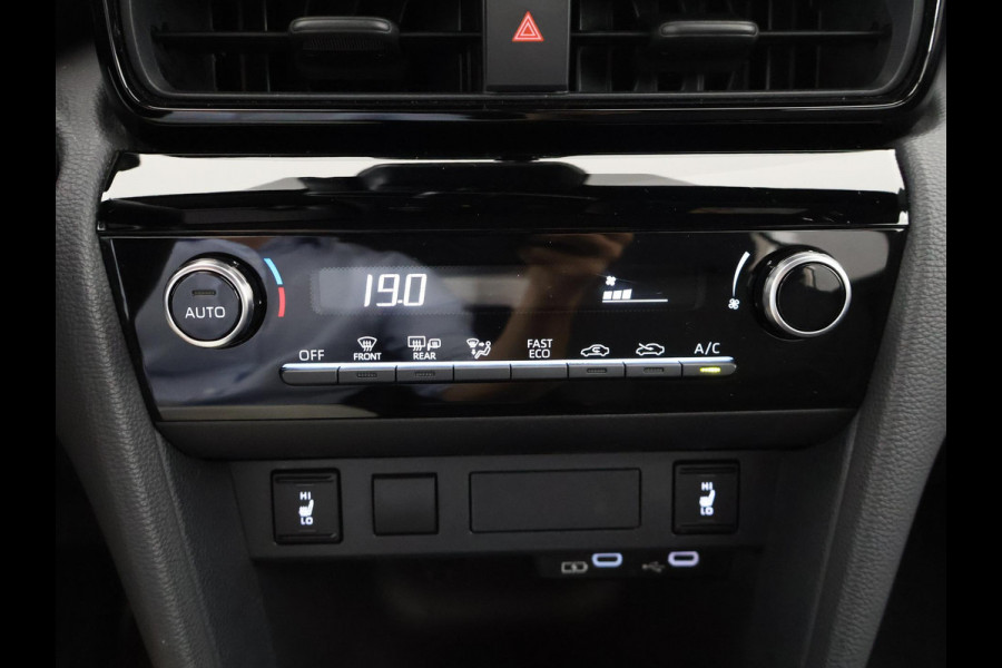 Toyota Yaris Cross 1.5 Hybrid 115 Dynamic Luxury | Stuur & Stoel Verwarming | Parkeersensoren | Adaptieve Cruise Control