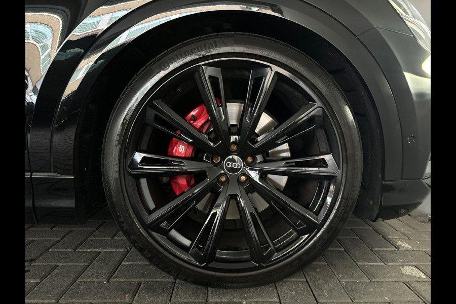 Audi Q8 4.0 TFSI SQ8 quattro Carbon|Massage|Trekhaak|Sfeer|Nachtzicht