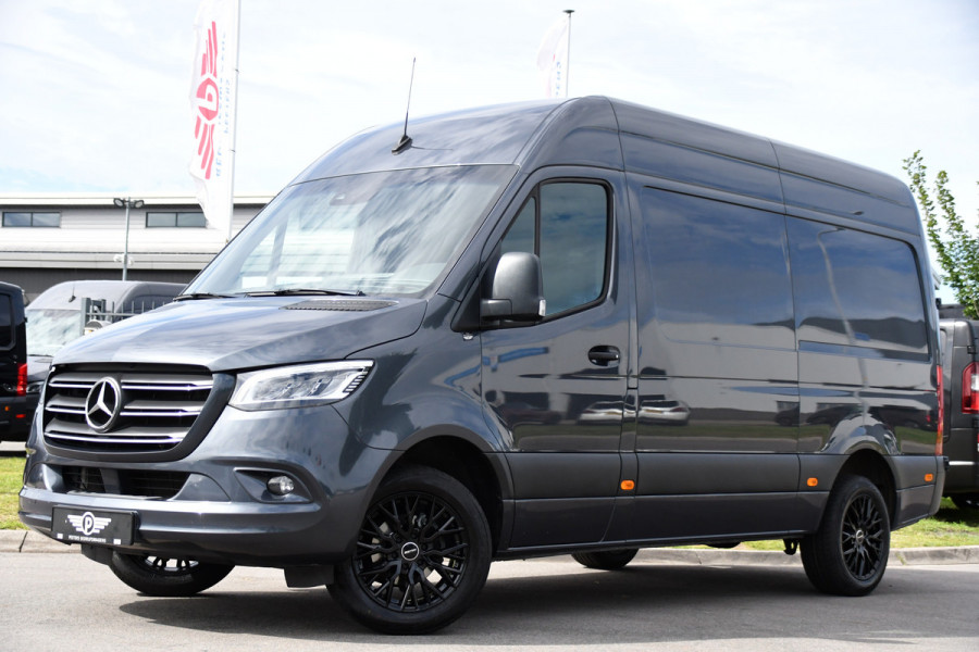 Mercedes-Benz Sprinter 317 1.9 CDI L2H2 RWD PB Edition Camera, Cruise, Carplay, 3500kg Trekhaak, LED, 170pk, 10,5'' Mbux, Geveerde stoel, Multimedia, Uniek!