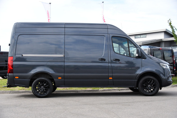 Mercedes-Benz Sprinter 317 1.9 CDI L2H2 RWD PB Edition Camera, Cruise, Carplay, 3500kg Trekhaak, LED, 170pk, 10,5'' Mbux, Geveerde stoel, Multimedia, Uniek!
