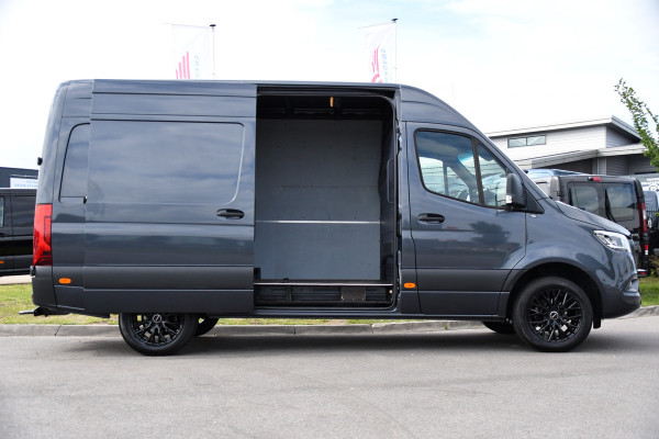 Mercedes-Benz Sprinter 317 1.9 CDI L2H2 RWD PB Edition Camera, Cruise, Carplay, 3500kg Trekhaak, LED, 170pk, 10,5'' Mbux, Geveerde stoel, Multimedia, Uniek!