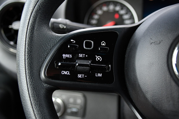 Mercedes-Benz Sprinter 317 1.9 CDI L2H2 RWD PB Edition Camera, Cruise, Carplay, 3500kg Trekhaak, LED, 170pk, 10,5'' Mbux, Geveerde stoel, Multimedia, Uniek!
