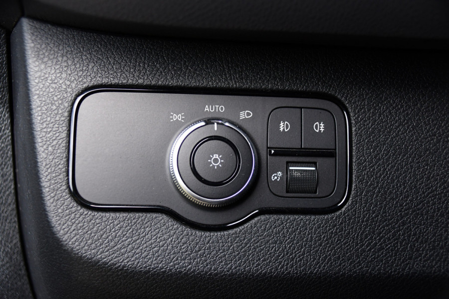 Mercedes-Benz Sprinter 317 1.9 CDI L2H2 RWD PB Edition Camera, Cruise, Carplay, 3500kg Trekhaak, LED, 170pk, 10,5'' Mbux, Geveerde stoel, Multimedia, Uniek!
