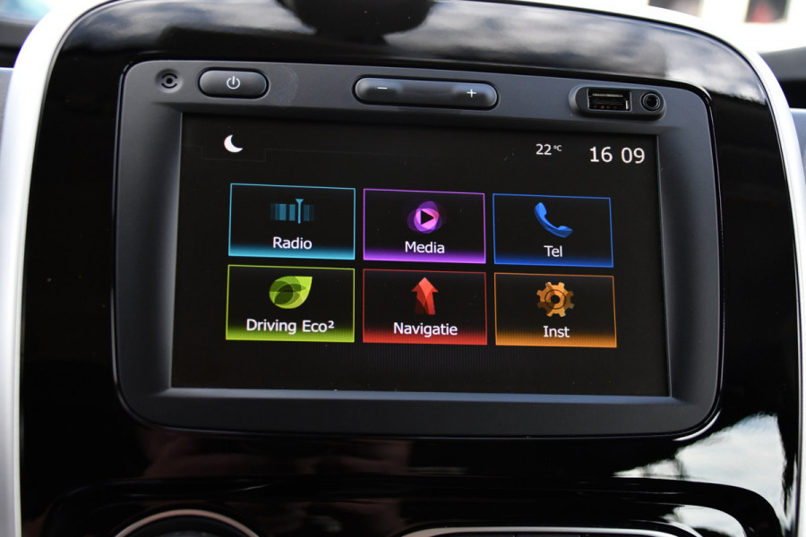 Renault Trafic 2.0 dCi 145 T29 L2H1 DC Black Edition Camera, Cruise, Clima, 145pk, Automaat, 2 x Schuifdeur, Trekhaak, Sensoren,