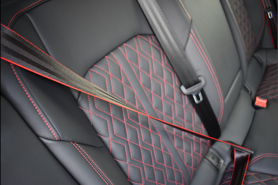 Audi A6 Avant 55 TFSI e Quattro 367 Pk S-Line Competition Rs-Stoel Navi Matrix HD ACC Trekhaak 20 Inch