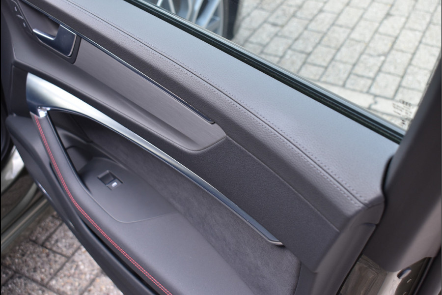Audi A6 Avant 55 TFSI e Quattro 367 Pk S-Line Competition Rs-Stoel Navi Matrix HD ACC Trekhaak 20 Inch