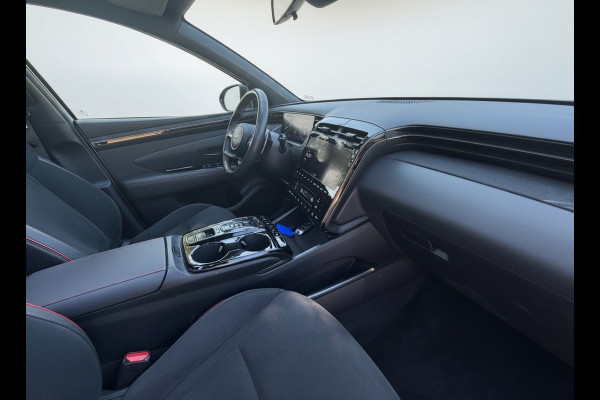 Hyundai Tucson 1.6 T-GDI PHEV N Line Sky 4WD, panoramadak, 360 camera, lederen sportinterieur, afn.trekhaak, vol opties! 1 e eigen