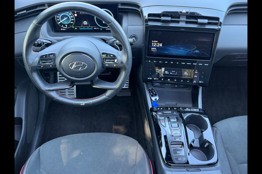 Hyundai Tucson 1.6 T-GDI PHEV N Line Sky 4WD, panoramadak, 360 camera, lederen sportinterieur, afn.trekhaak, vol opties! 1 e eigen