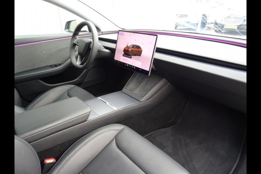 Tesla Model 3 RWD HIGHLAND * LEER * VENTILATIE * SFEER * 19 INCH !!