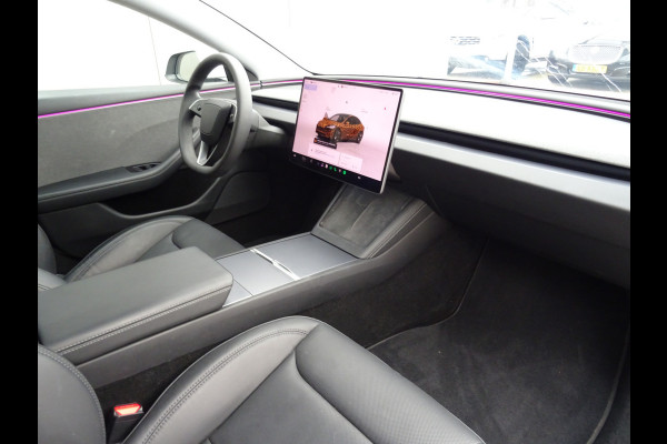 Tesla Model 3 RWD HIGHLAND * LEER * VENTILATIE * SFEER * 19 INCH !!