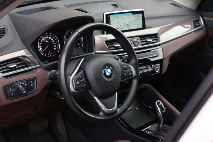 BMW X1 SDrive18d High Executive *Pano*Camera*Leder*Led*