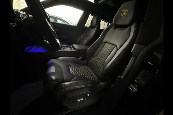 Lamborghini Urus 4.0 V8 Pano|Carbon|B&O 3D|Massage|Memory