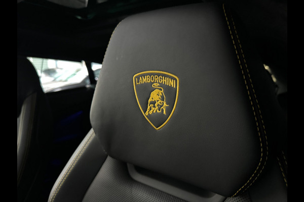 Lamborghini Urus 4.0 V8 Pano|Carbon|B&O 3D|Massage|Memory