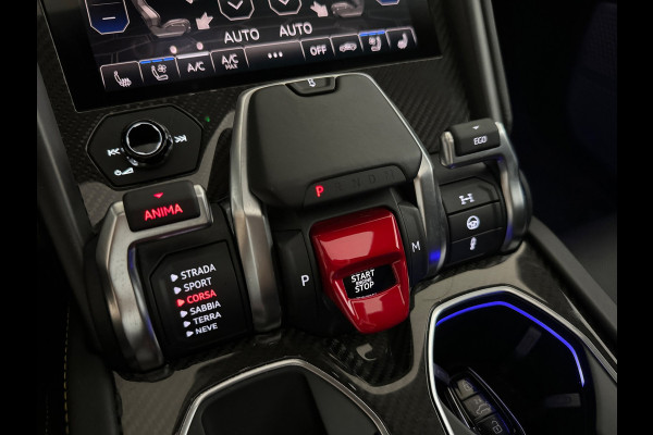 Lamborghini Urus 4.0 V8 Pano|Carbon|B&O 3D|Massage|Memory