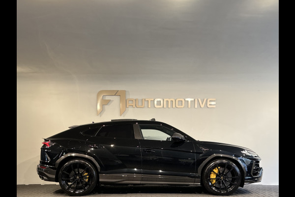 Lamborghini Urus 4.0 V8 Pano|Carbon|B&O 3D|Massage|Memory