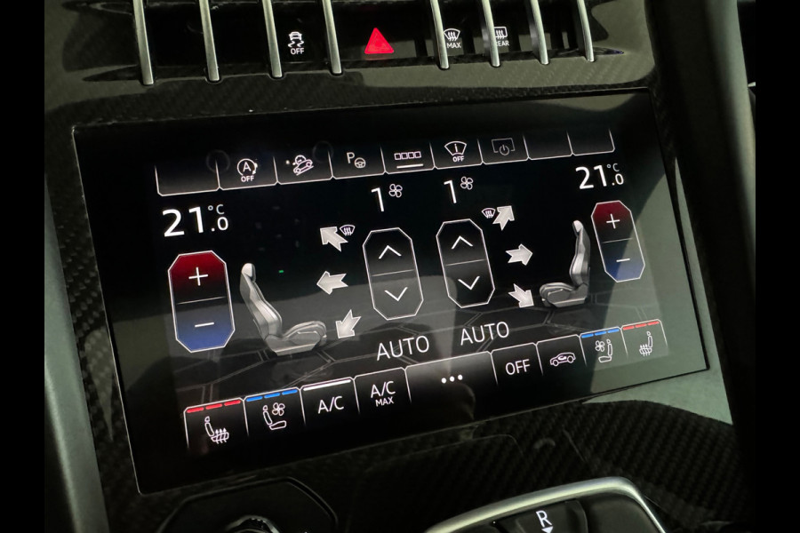 Lamborghini Urus 4.0 V8 Pano|Carbon|B&O 3D|Massage|Memory