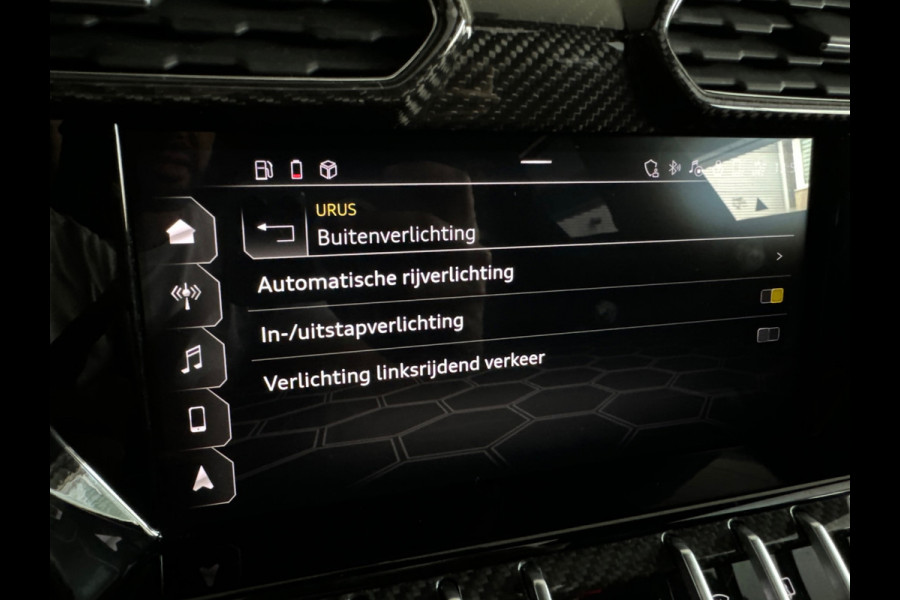 Lamborghini Urus 4.0 V8 Pano|Carbon|B&O 3D|Massage|Memory