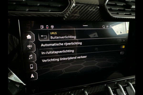 Lamborghini Urus 4.0 V8 Pano|Carbon|B&O 3D|Massage|Memory