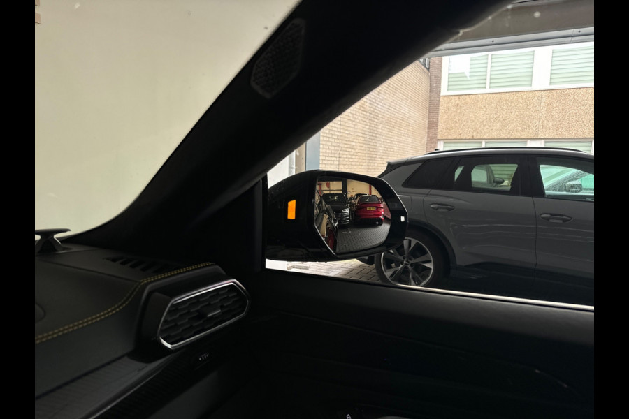 Lamborghini Urus 4.0 V8 Pano|Carbon|B&O 3D|Massage|Memory
