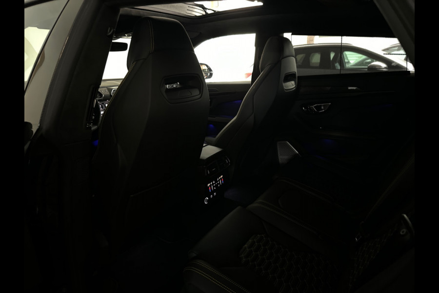 Lamborghini Urus 4.0 V8 Pano|Carbon|B&O 3D|Massage|Memory